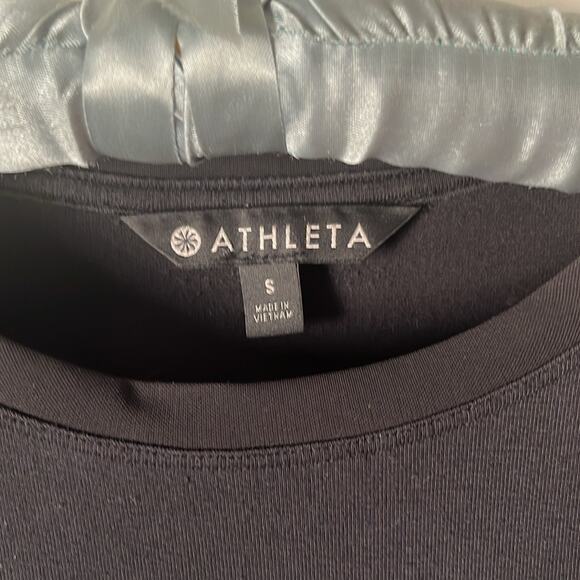 Athleta Black Crewneck Tank Top Lagen look Clean Girl Neutral Gym - Picture 2 of 6